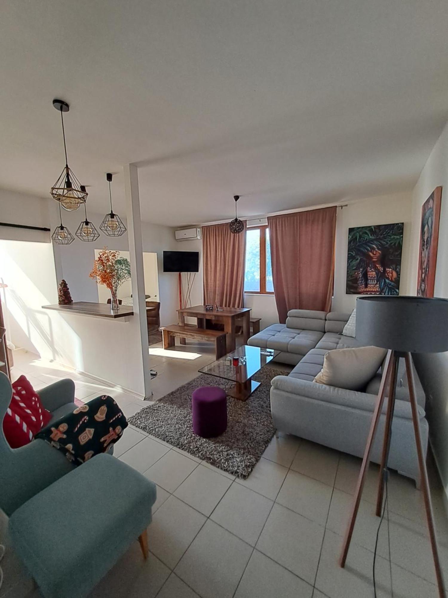 Sofi Ii Apartment Ni